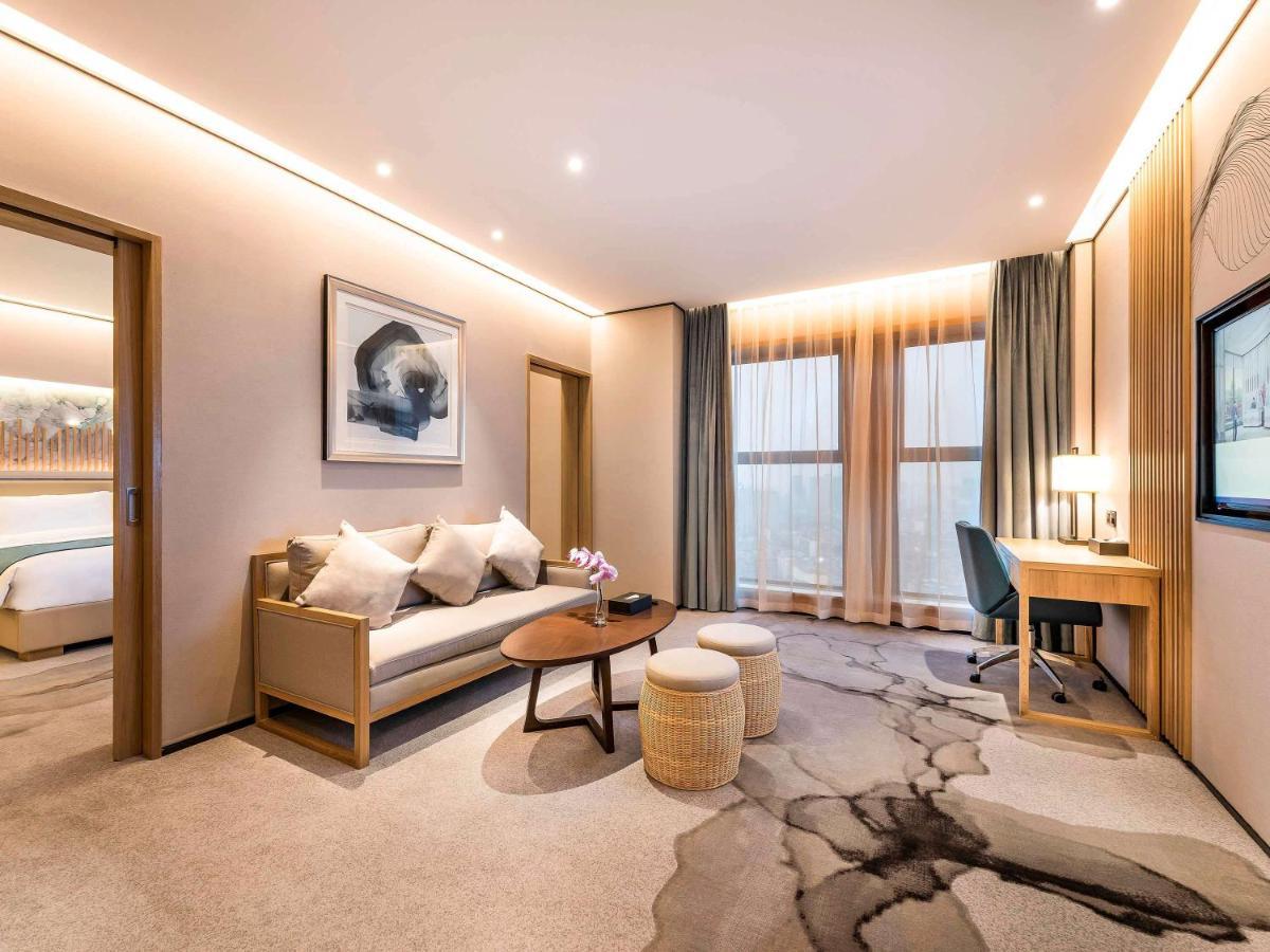 Mercure Chengdu Huapaifang Extérieur photo