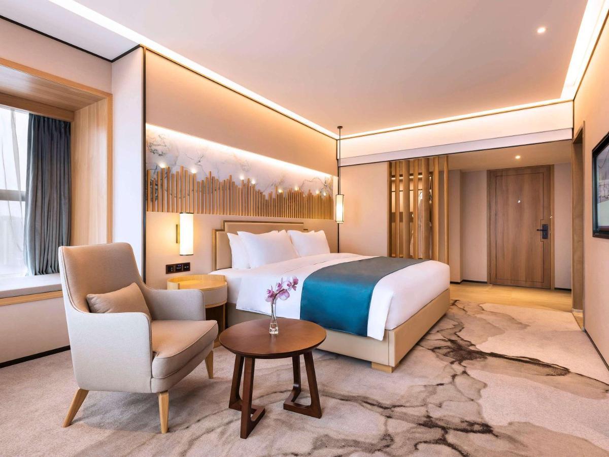 Mercure Chengdu Huapaifang Extérieur photo