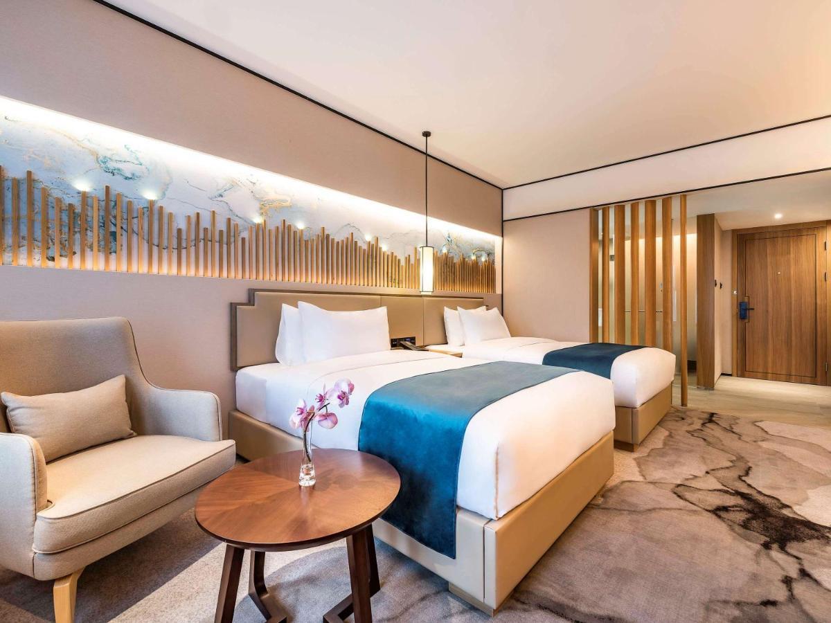 Mercure Chengdu Huapaifang Extérieur photo