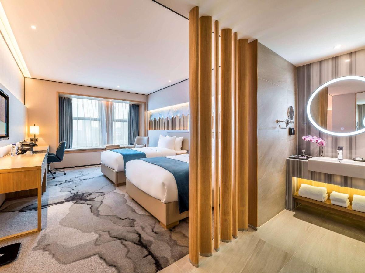 Mercure Chengdu Huapaifang Extérieur photo