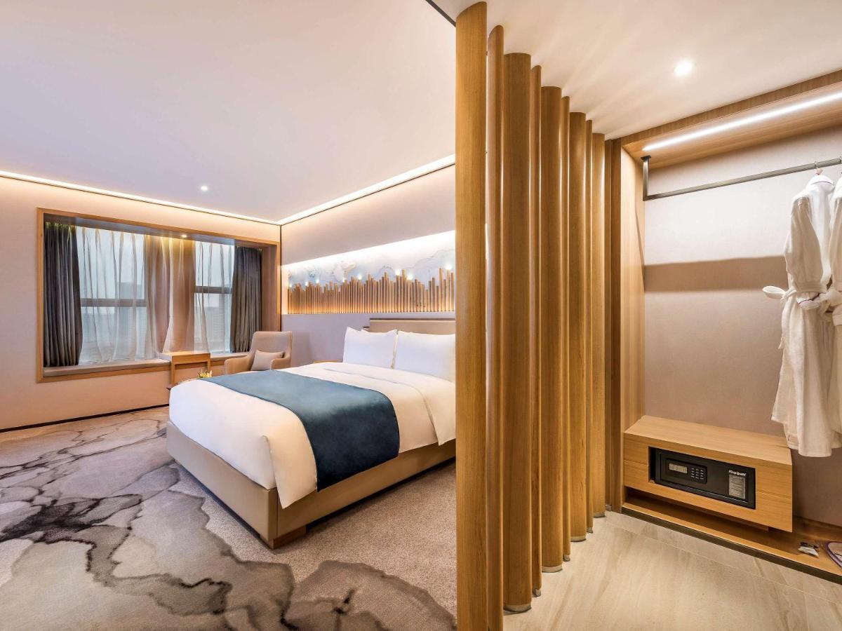 Mercure Chengdu Huapaifang Extérieur photo