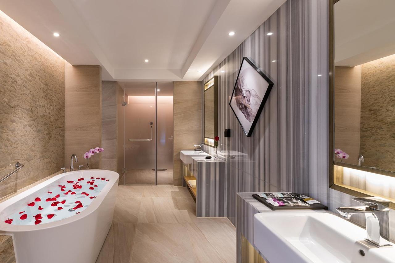 Mercure Chengdu Huapaifang Extérieur photo