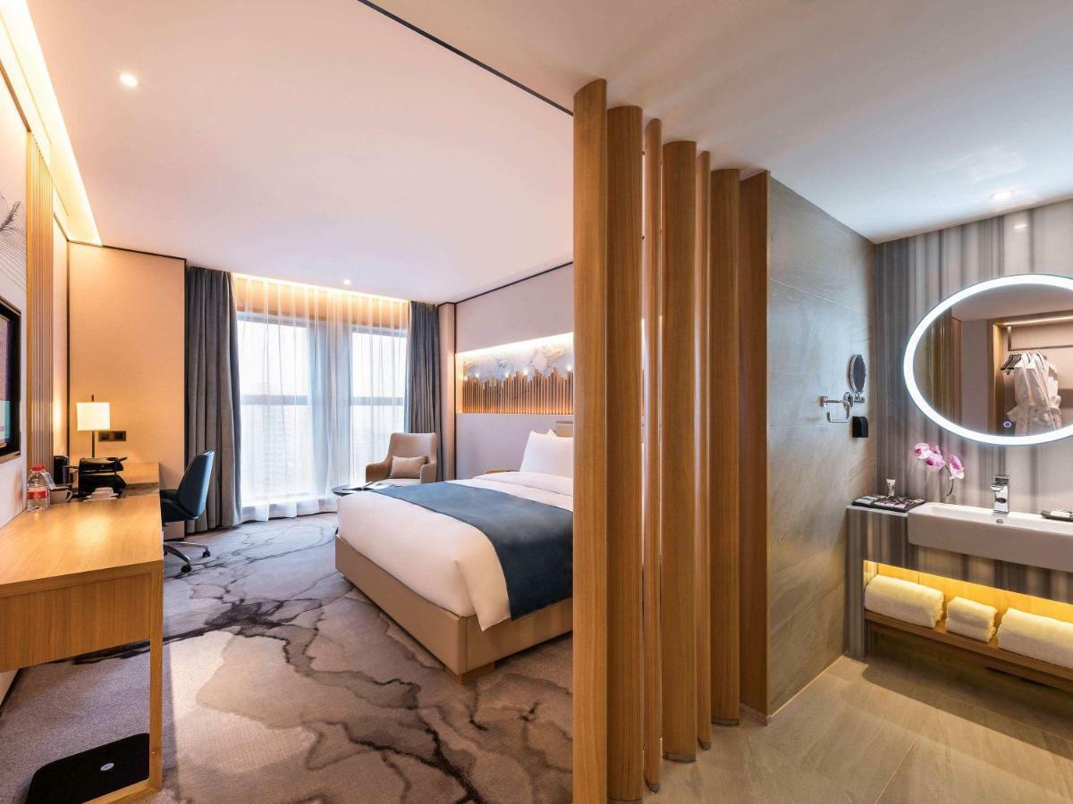 Mercure Chengdu Huapaifang Extérieur photo