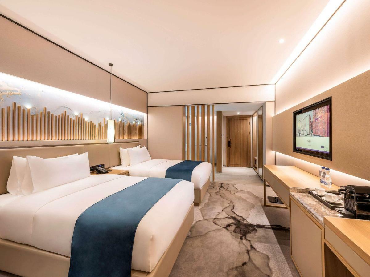 Mercure Chengdu Huapaifang Extérieur photo