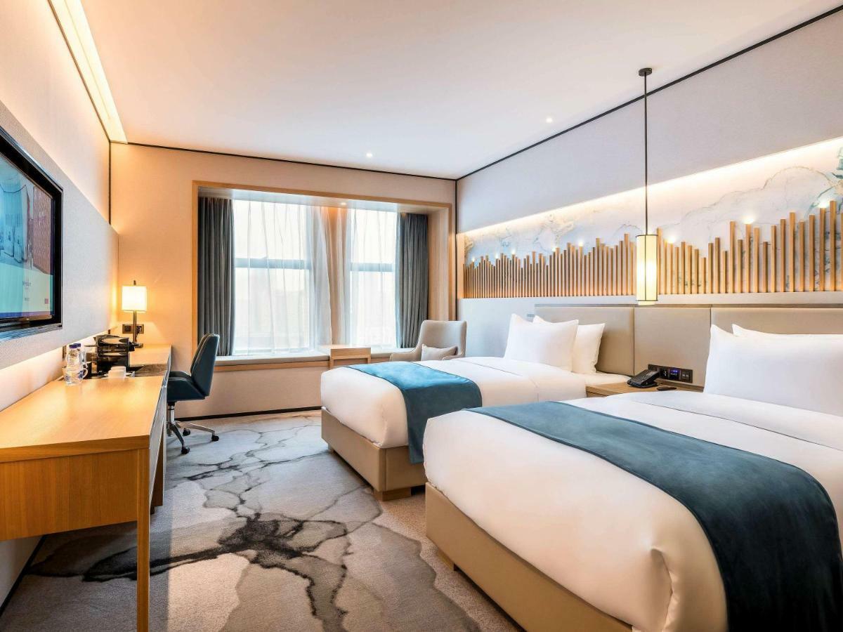 Mercure Chengdu Huapaifang Extérieur photo